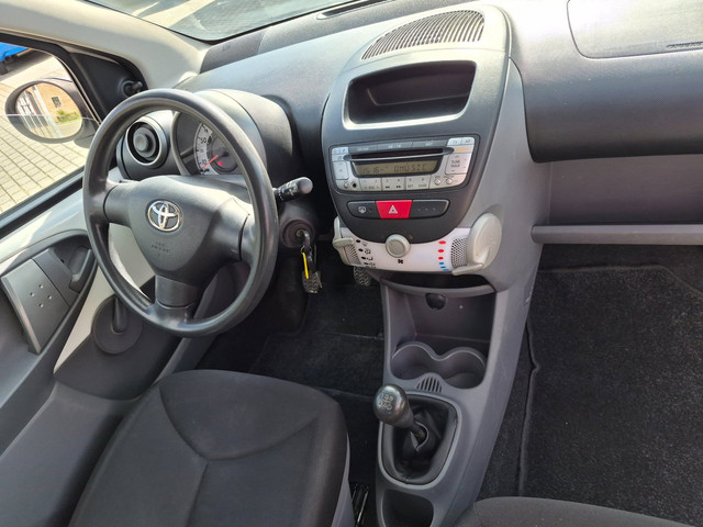 Foto 7 van Toyota Aygo 1.0-12V Access