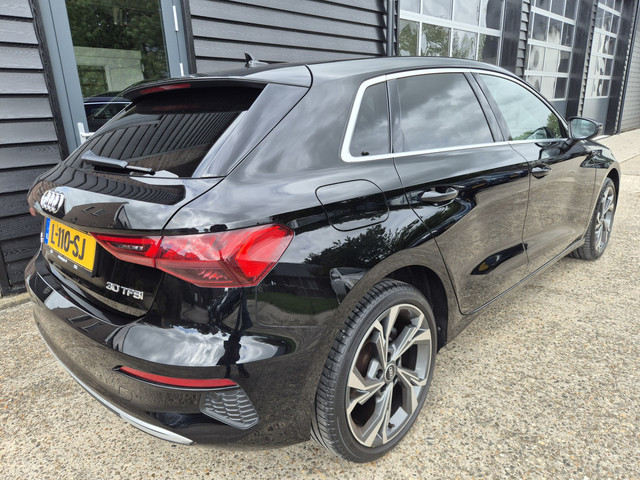 Foto 2 van Audi A3 Sportback 30 TFSI Advanced edition