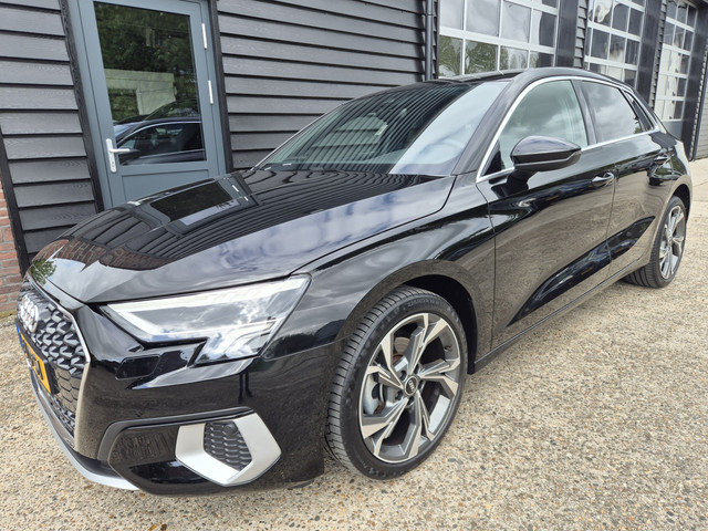 Foto 3 van Audi A3 Sportback 30 TFSI Advanced edition