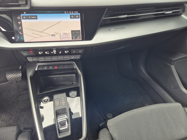 Foto 10 van Audi A3 Sportback 30 TFSI Advanced edition
