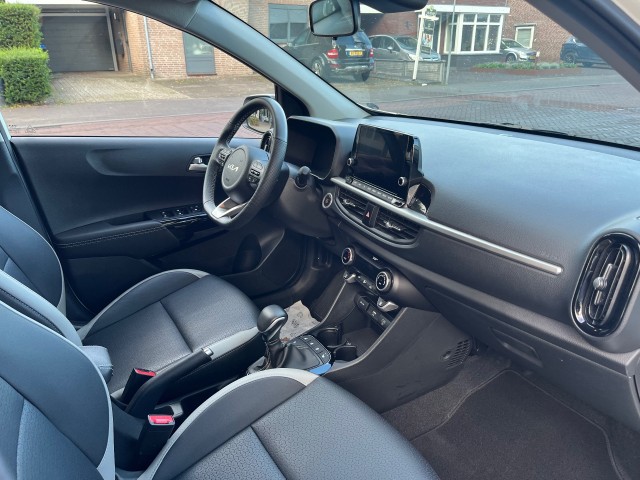 Foto 3 van KIA PICANTO 1.2 DPI GT-LINE AUTOMAAT / NAVI / CAMERA / DAB / CARPLAY / LED / LEDER / STOEL+STUUR VERWARMING