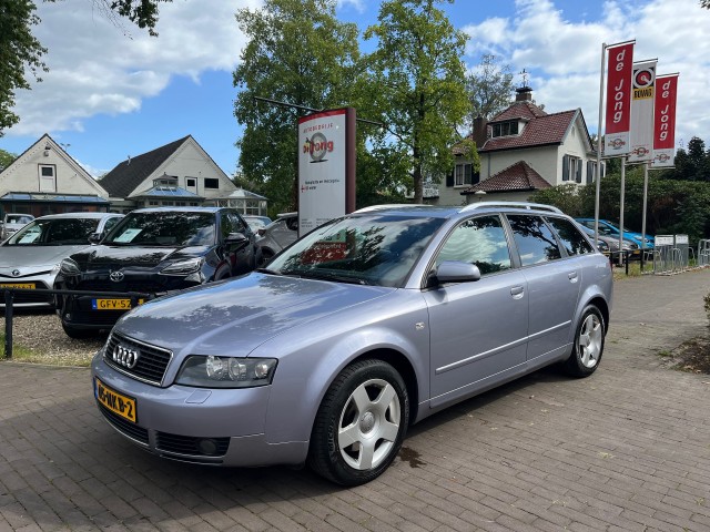 Foto 2 van AUDI A4 AVANT 1.8 TURBO AUTOMAAT 163PK / LEDER / STOELVERW. / AIRCO-ECC / CRUISE CTR. / PDC / 16'' LM-VELGEN