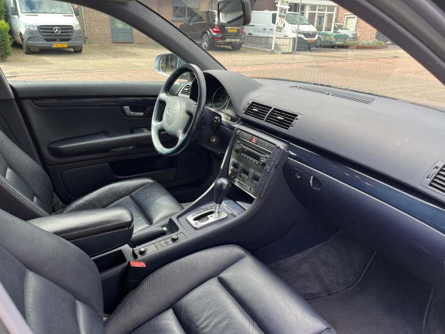 Foto 3 van AUDI A4 AVANT 1.8 TURBO AUTOMAAT 163PK / LEDER / STOELVERW. / AIRCO-ECC / CRUISE CTR. / PDC / 16'' LM-VELGEN