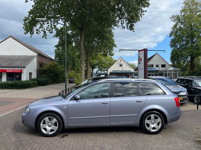Foto 4 van AUDI A4 AVANT 1.8 TURBO AUTOMAAT 163PK / LEDER / STOELVERW. / AIRCO-ECC / CRUISE CTR. / PDC / 16'' LM-VELGEN