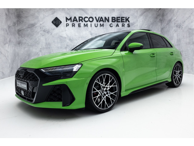 Foto 2 van Audi RS3 Sportback 2.5 TFSI Quattro | Pano | RS Design Green | Carbon | SONOS