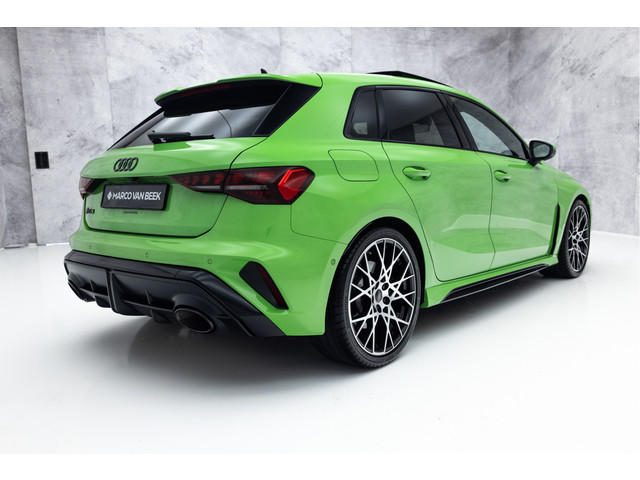 Foto 3 van Audi RS3 Sportback 2.5 TFSI Quattro | Pano | RS Design Green | Carbon | SONOS