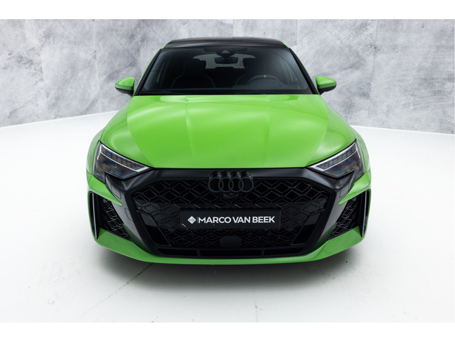 Foto 10 van Audi RS3 Sportback 2.5 TFSI Quattro | Pano | RS Design Green | Carbon | SONOS
