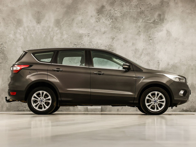 Foto 5 van Ford Kuga 1.5 EcoBoost Titanium (APPLE CARPLAY, NAVIGATIE, CLIMATE, CAMERA, ADAPTIVE CRUISE, LEDER,