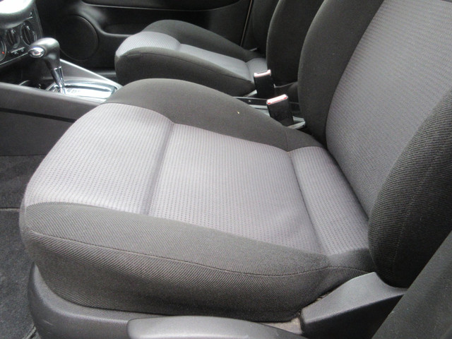 Foto 8 van Volkswagen Golf 1.6 Trendline, 5 Drs, Automaat, Airco, 93.447 km, APK 8-27