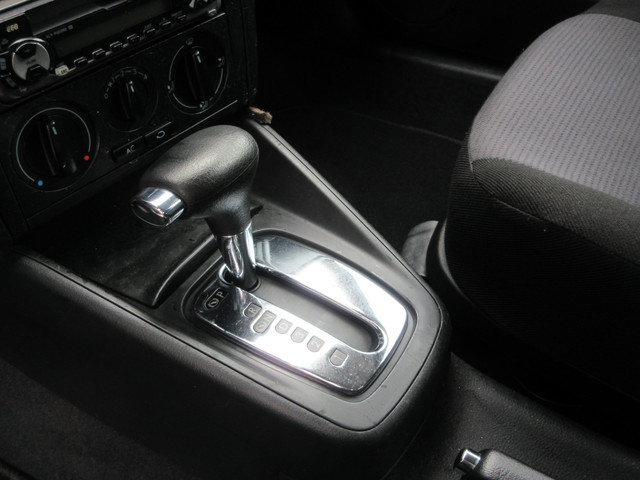 Foto 4 van Volkswagen Golf 1.6 Trendline, 5 Drs, Automaat, Airco, 93.447 km, APK 8-27