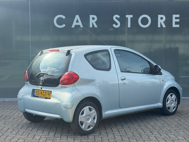 Foto 9 van Toyota Aygo 1.0-12V + Airco Radio CD Speler