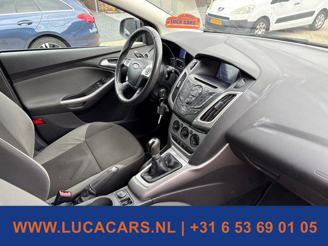 Foto 10 van Ford Focus Wagon 1.0 EcoBoost Lease Trend TREKHAAK CRUISE CONTROL EN AIRCO !