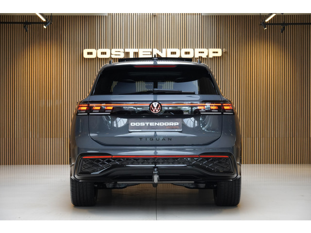 Foto 4 van Volkswagen Tiguan 1.5/272pk eHybrid R-Line Blackstyle VOL!|2026|Panoramadak|Trekhaak|Leer+Verwarming