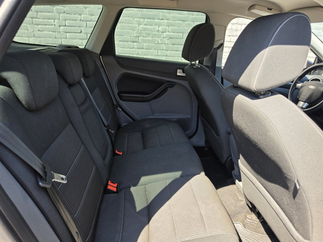 Foto 9 van Ford FOCUS Wagon 1.6-16V Titanium Airco APK 11-2027 ✅