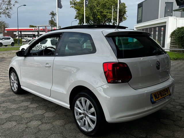 Foto 4 van Volkswagen Polo 1.2-12V Comfortline Pano Navi Pareltje!