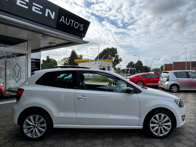 Foto 9 van Volkswagen Polo 1.2-12V Comfortline Pano Navi Pareltje!