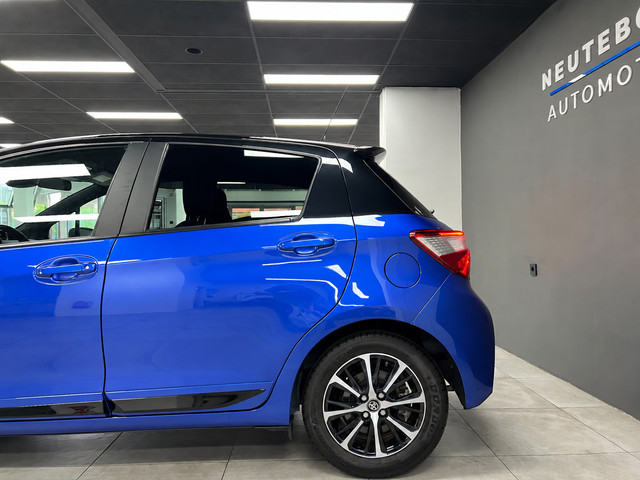 Foto 4 van Toyota Yaris 1.5 Hybrid Bi-Tone Plus | Navi| Keyless| Cruise