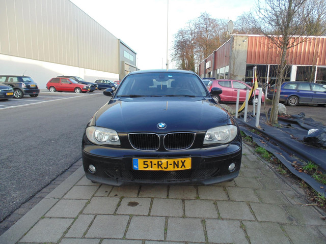 Foto 8 van BMW 1-serie 116i High Executive