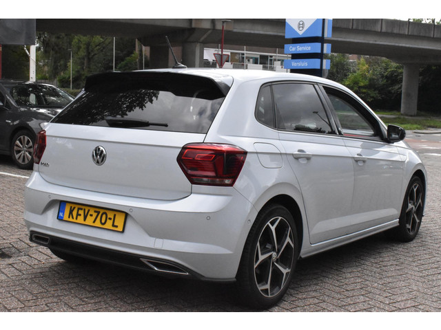 Foto 9 van Volkswagen Polo 1.0 TSI Highline R-Line Beats BSM | Navigatie | Digitaal Dashboard | Stoelverwarming