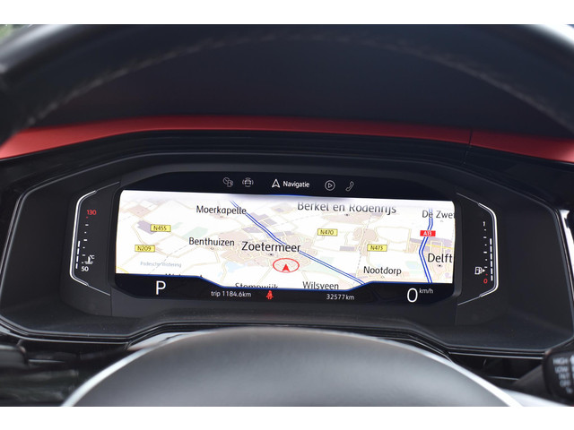 Foto 7 van Volkswagen Polo 1.0 TSI Highline R-Line Beats BSM | Navigatie | Digitaal Dashboard | Stoelverwarming