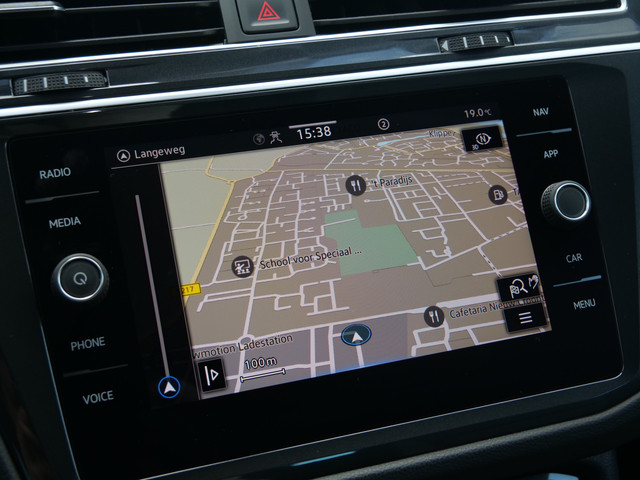 Foto 8 van Volkswagen Tiguan 1.5 TSI Elegance 150 Pk Automaat Navi / DAB / Camera