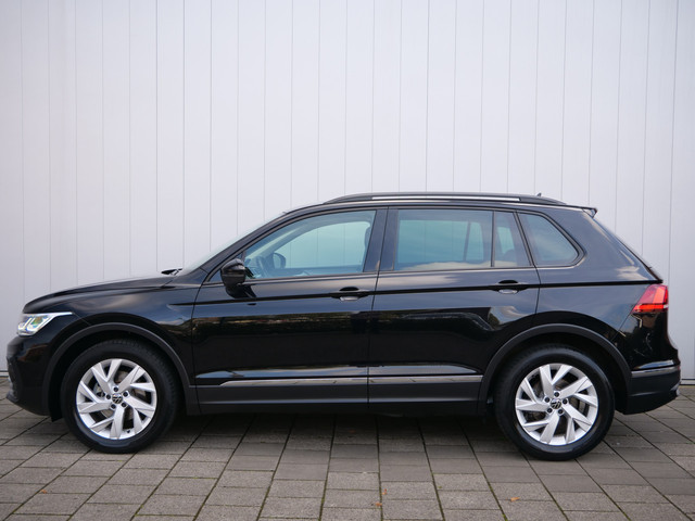 Foto 5 van Volkswagen Tiguan 1.5 TSI Elegance 150 Pk Automaat Navi / DAB / Camera