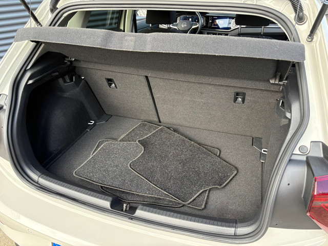 Foto 8 van Volkswagen Polo 1.0 TSI Life Business ASCOT GREY/ PANORAMA DAK/ CARPLAY