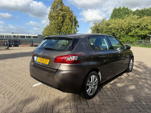 Foto 8 van Peugeot 308 1.6 THP Blue Lease