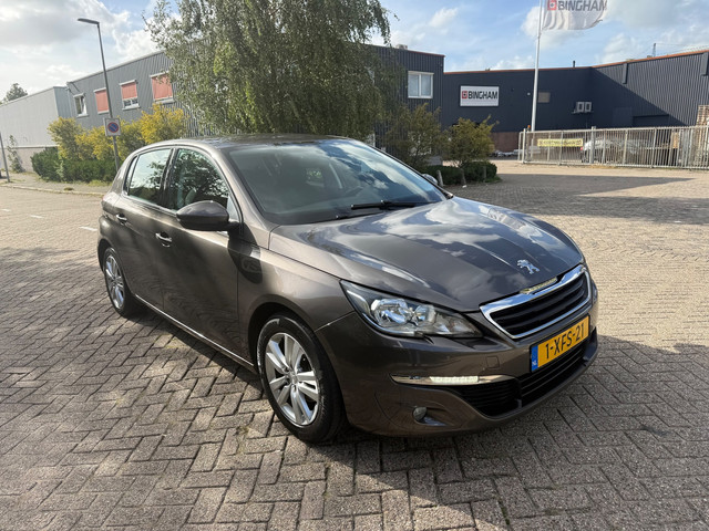 Foto 5 van Peugeot 308 1.6 THP Blue Lease