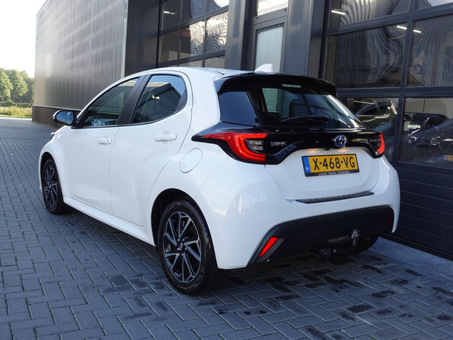 Foto 8 van Toyota Yaris 1.5 Hybrid Dynamic (Navi/Carplay,Camera,AdaptiveCruise,Keyless,Trekhaak,Stoelverwarming