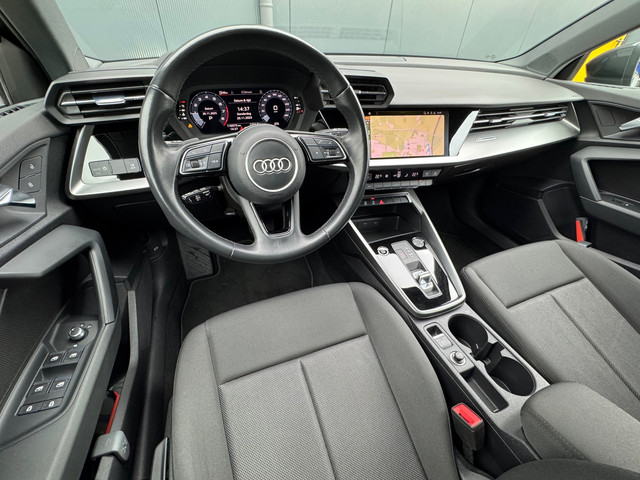 Foto 7 van Audi A3 Limousine 30 TFSI AUTOMAAT * Carplay * Climate Control * Parkeersensoren *