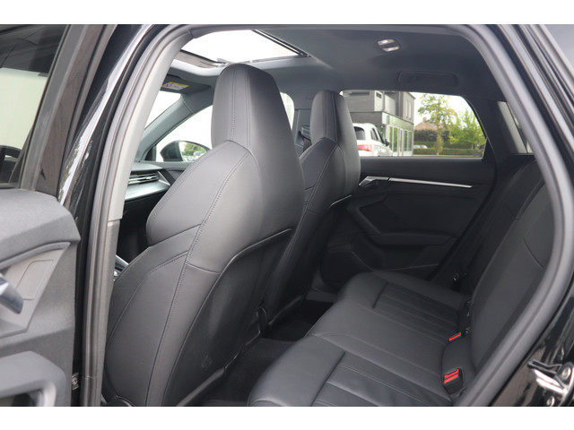Foto 6 van Audi A3 Sportback 40 TFSI e S-line Pano Leder (bj 2022)