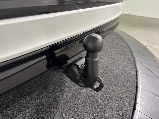 Foto 5 van Volkswagen Tiguan 2.0 TSI 4Motion Highline | SCHUIF-KANTEL DAK | TREKHAAK | 360 CAMERA |