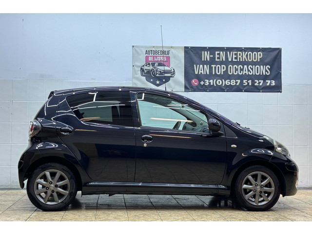 Foto 8 van Toyota Aygo 1.0-12V Dynamic Navigator / TOP STAAT / RIJKLAAR
