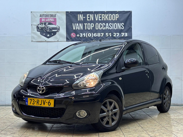 Foto 2 van Toyota Aygo 1.0-12V Dynamic Navigator / TOP STAAT / RIJKLAAR