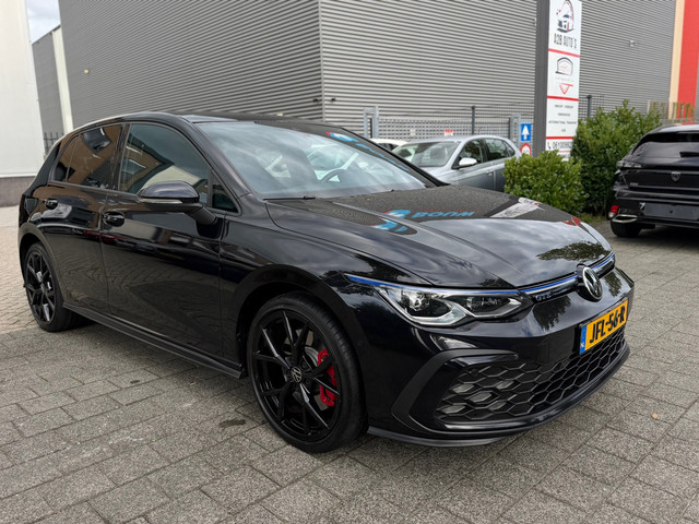 Foto 2 van Volkswagen Golf 1.4 eHybrid GTE|Plug in| Automaat|Pano|Cruise contr|R velgen
