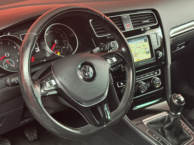 Foto 5 van Volkswagen Golf 1.2 TSI Business Edition R Connected | Stoelverwarming | Massage | Navi |