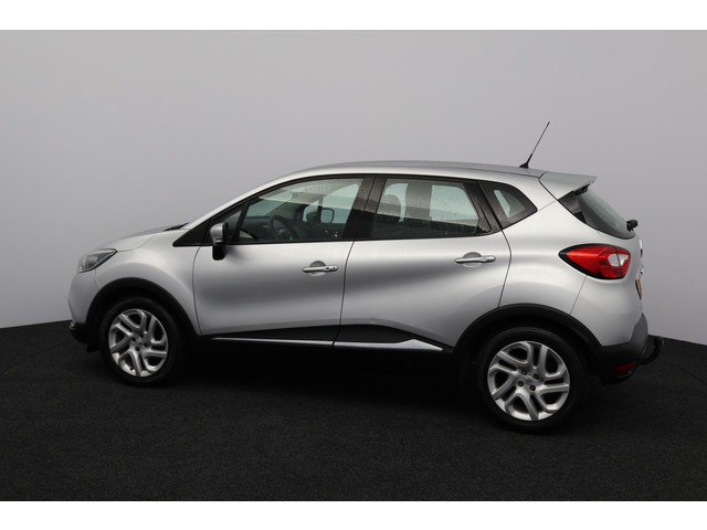 Foto 10 van Renault Captur 0.9 TCe Dynamique/ Trekhaak!/ LED Dagrijverl./ Keyless/ 17''LMV/ Clima/ Navi/ Cruise/