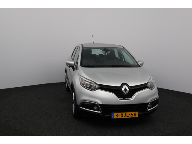 Foto 5 van Renault Captur 0.9 TCe Dynamique/ Trekhaak!/ LED Dagrijverl./ Keyless/ 17''LMV/ Clima/ Navi/ Cruise/