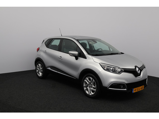 Foto 4 van Renault Captur 0.9 TCe Dynamique/ Trekhaak!/ LED Dagrijverl./ Keyless/ 17''LMV/ Clima/ Navi/ Cruise/