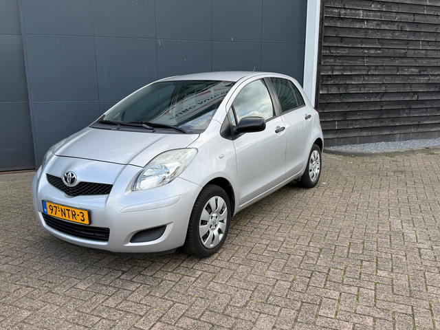Foto 2 van Toyota Yaris 1.3 VVTi Comfort