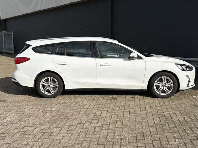 Foto 9 van Ford Focus Wagon 1.0 EcoBoost Hybrid Trend Edition Business | € 4.900,- NETTO! | Camera | Cruise | A