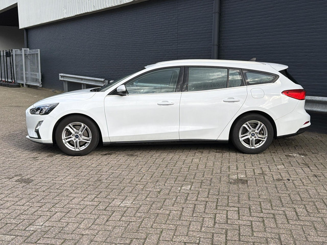 Foto 10 van Ford Focus Wagon 1.0 EcoBoost Hybrid Trend Edition Business | € 4.900,- NETTO! | Camera | Cruise | A