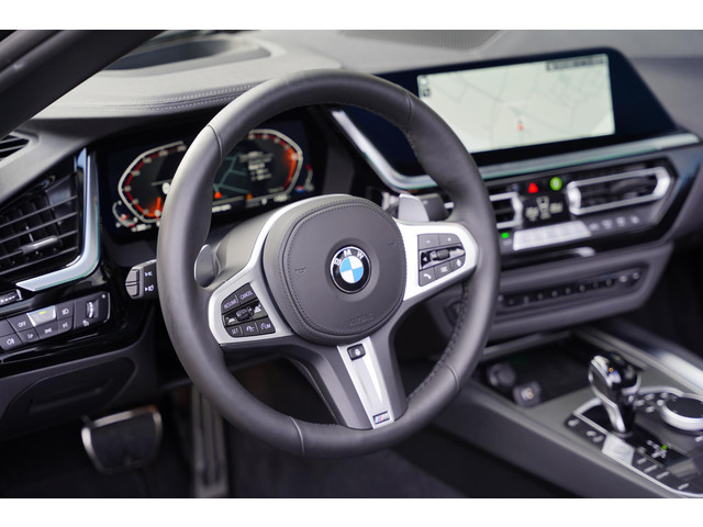 Foto 4 van BMW Z4 Roadster S-Drive 30 I / Harman Kardon / M-Sport / Head-Up