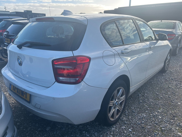 Foto 9 van BMW 1-serie 116i Business | 2012 | Benzine | Handgeschakeld | SCHADE AUTO |
