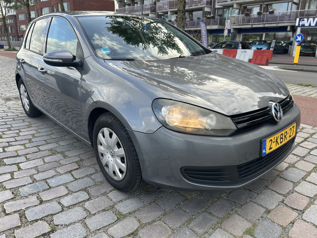 Foto 4 van Volkswagen Golf 1.2 TSI Comfortline BlueMotion 5 Deurs airco applecar play