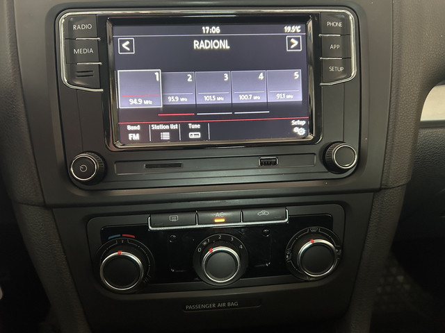 Foto 6 van Volkswagen Golf 1.2 TSI Comfortline BlueMotion 5 Deurs airco applecar play