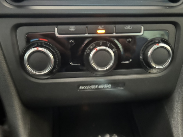 Foto 7 van Volkswagen Golf 1.2 TSI Comfortline BlueMotion 5 Deurs airco applecar play