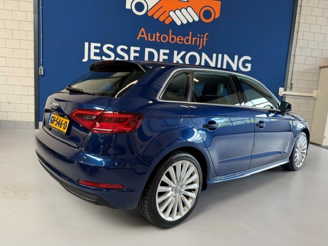Foto 4 van Audi A3 Sportback 1.4 e-tron PHEV S-line Ambition Pro Line plus,automaat APK tot 11-2027. NAP 227.20