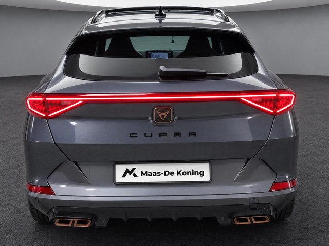 Foto 6 van CUPRA Formentor 1.4e-Hybrid 180kW/245PK VZ · Panoramadak · Camera · Navigatie · Apple/Android Car Pl